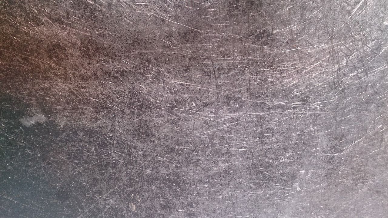 Zabezpieczenie instalacji elektrycznej - jakie elementy wybrać?