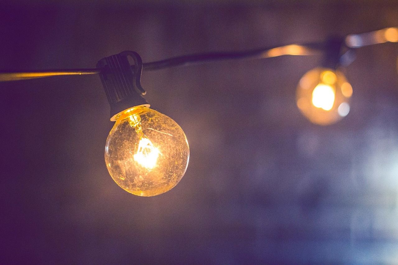 Jakie są zalety energetycznie wydajnego oświetlenia w szafach sterowniczych?