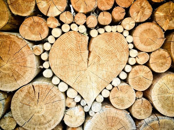 Drewniane detale w domu - jak dobrać odpowiednią ochronę?