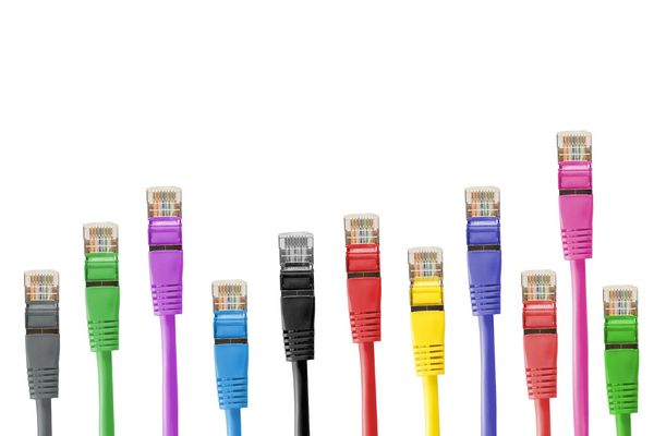 Jak poprawnie dokonać montażu systemów przewodów elektrycznych?
