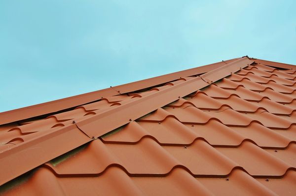 Poradnik zawodowca: jak prawidłowo wybrać i stosować artykuły metalowe w budownictwie